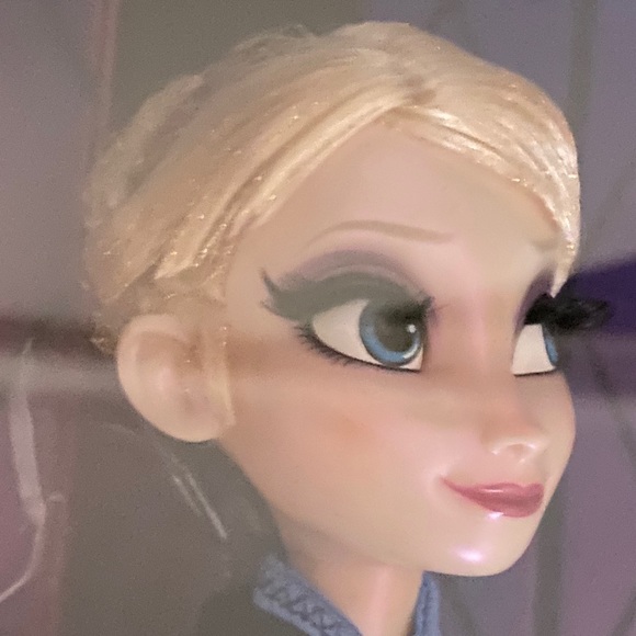 Limited edition Elsa - Picture 6 of 6